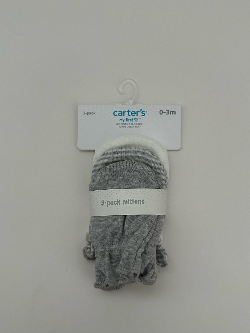 Carter’s 3 pack of mittens for babies